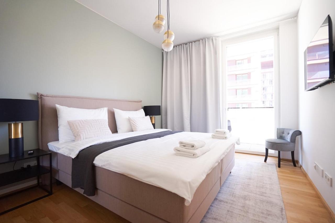Exclusive 2-Bedroom Condo With Pool & Balcony Відень Екстер'єр фото