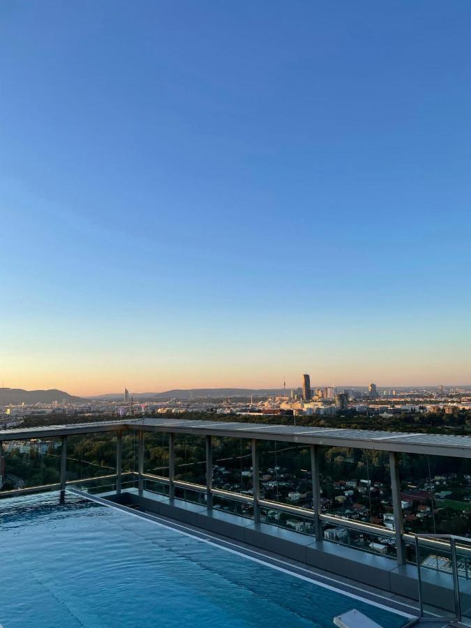 Exclusive 2-Bedroom Condo With Pool & Balcony Відень Екстер'єр фото